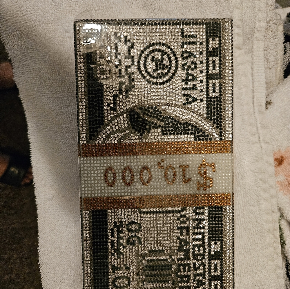 Money Clutch with chain
